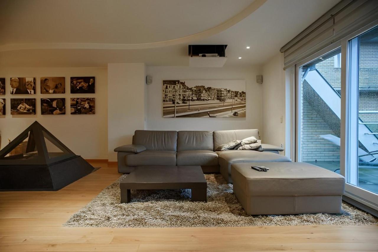 Big And Comfortable Triplex In Knokke Exterior foto