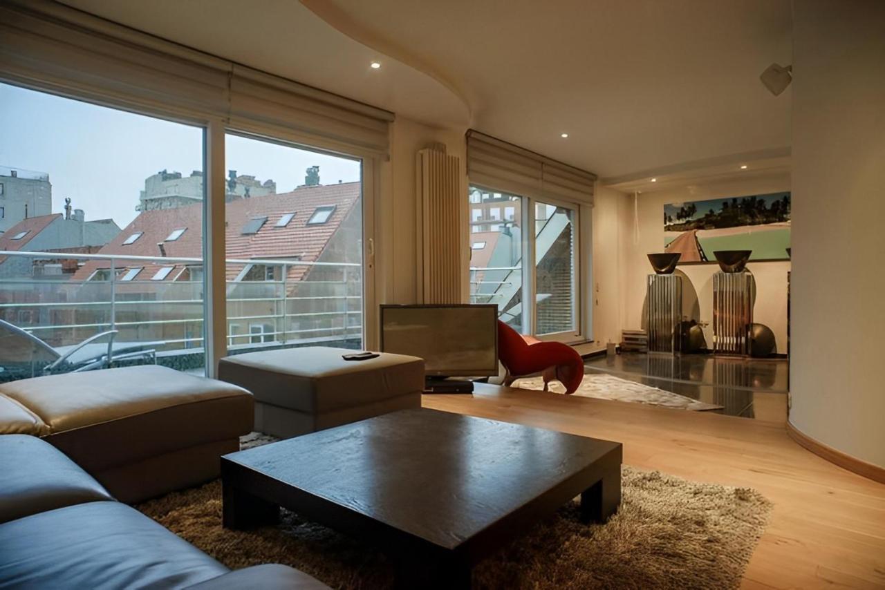 Big And Comfortable Triplex In Knokke Exterior foto